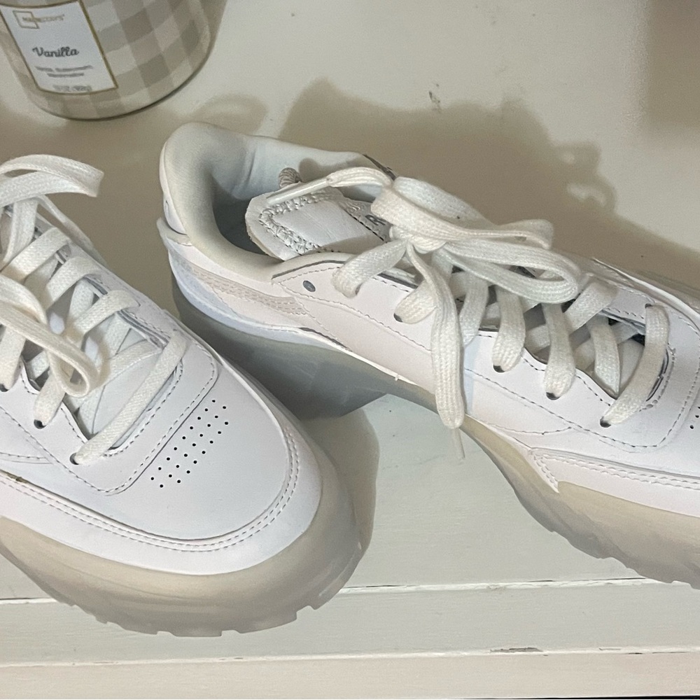 Cardi B x Reebok Sneaker - Picture 3 of 3
